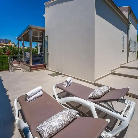 Retreat Near Playa De Alcudia (Mallorca)